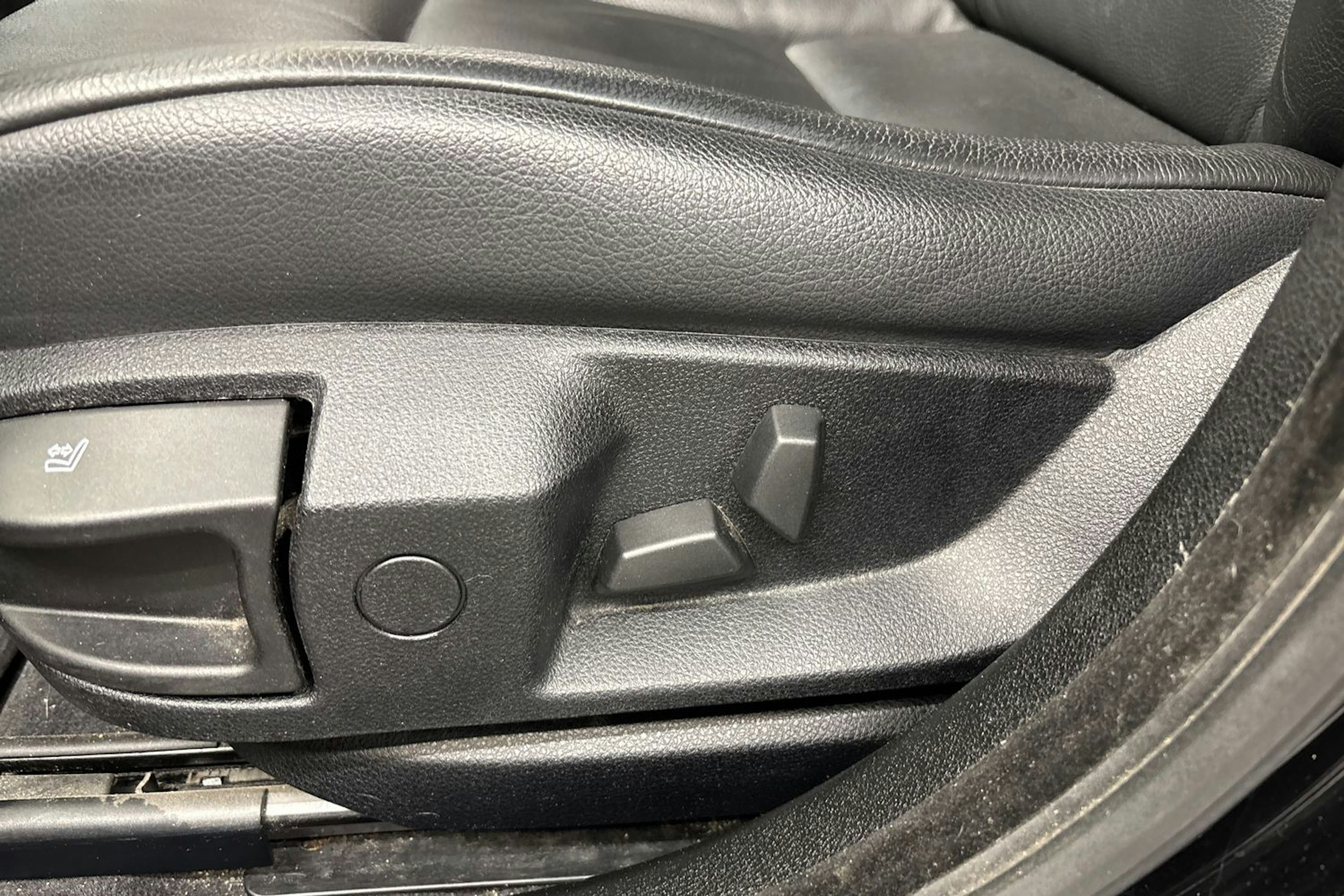 musta BMW 535 2011 kuva 23.