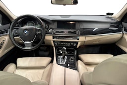 harmaa BMW 535 2013 kuva 9.