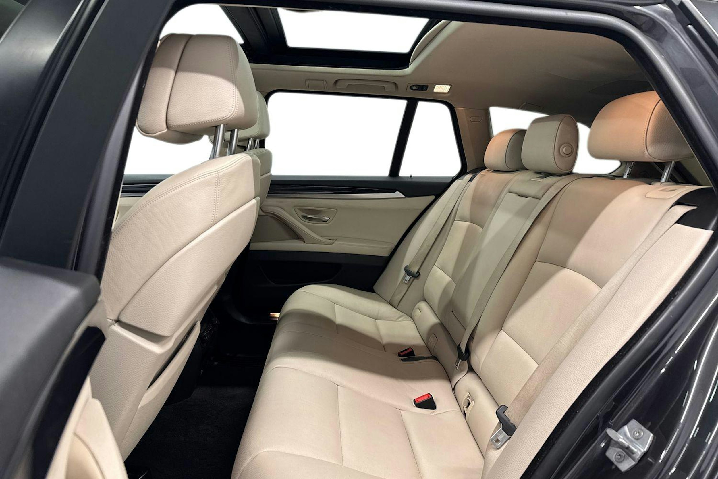 harmaa BMW 535 2013 kuva 10.