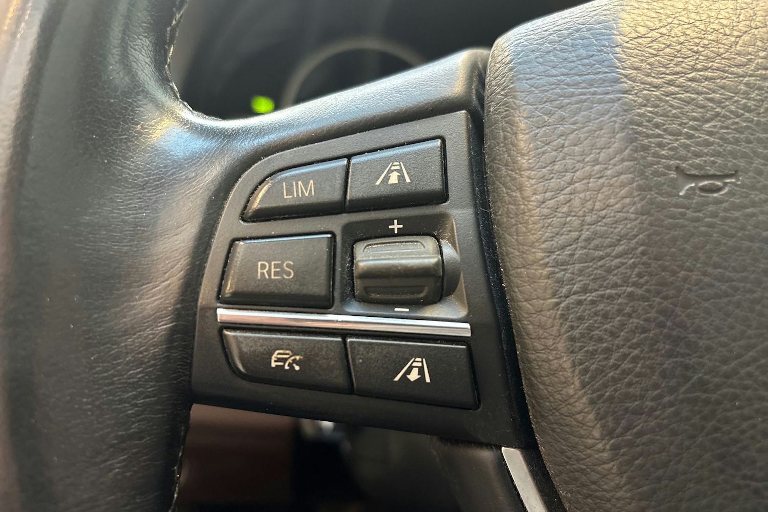 harmaa BMW 535 2014 kuva 16.