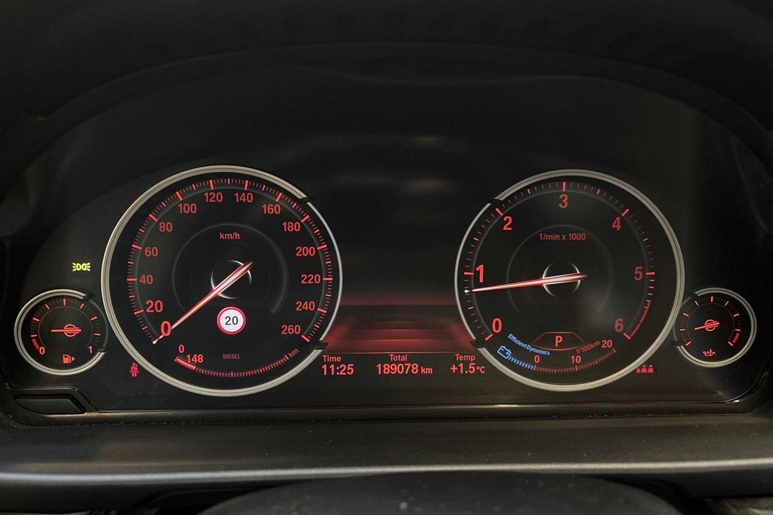 harmaa BMW 535 2014 kuva 19.