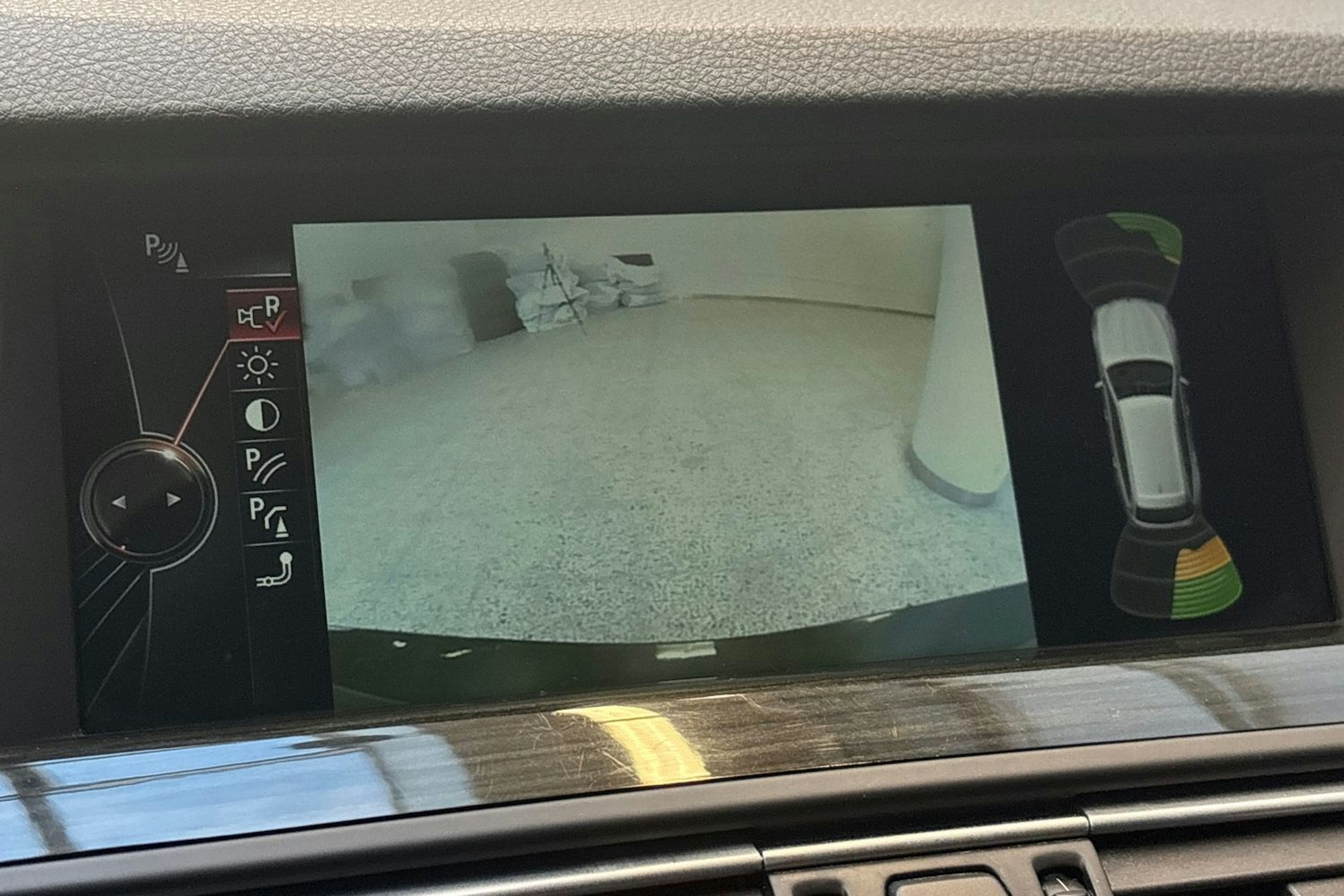 harmaa BMW 535 2014 kuva 23.