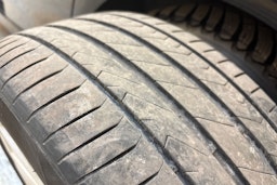 harmaa BMW 535 2014 kuva 29.