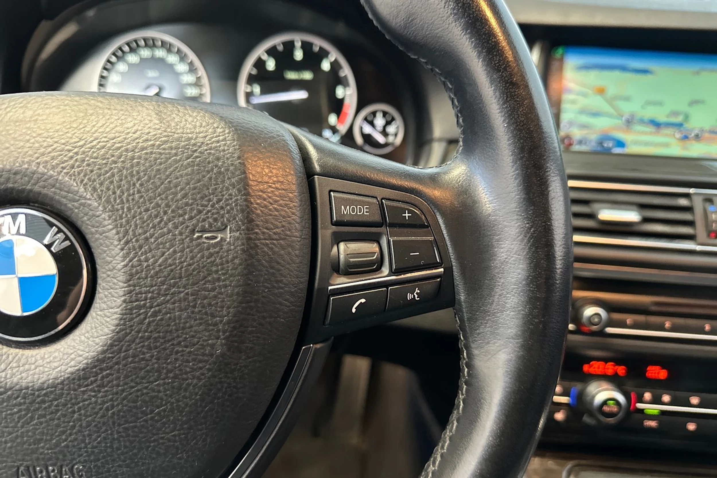 vihreä BMW 535 2015 kuva 21.