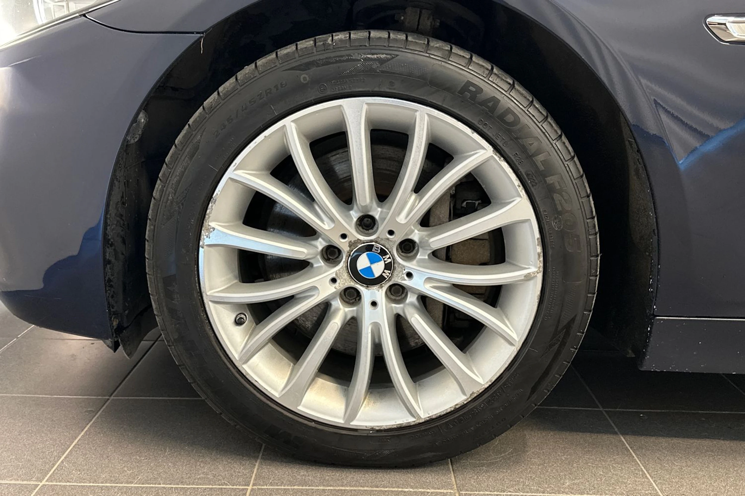 vihreä BMW 535 2015 kuva 30.