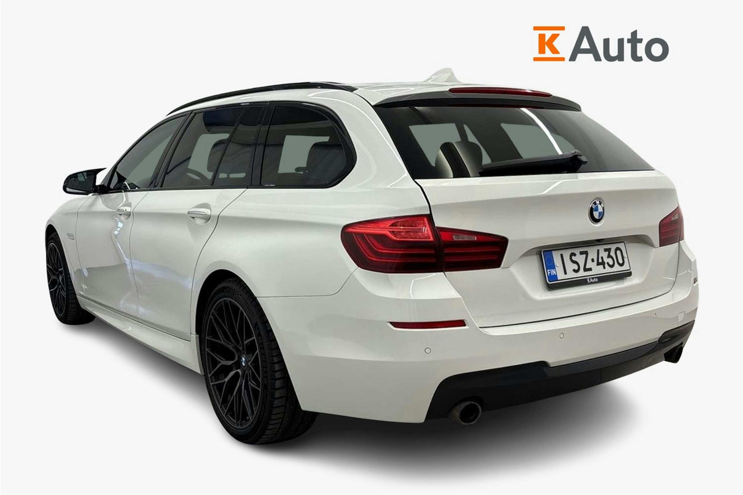 valkoinen BMW 535 2016 kuva 2.