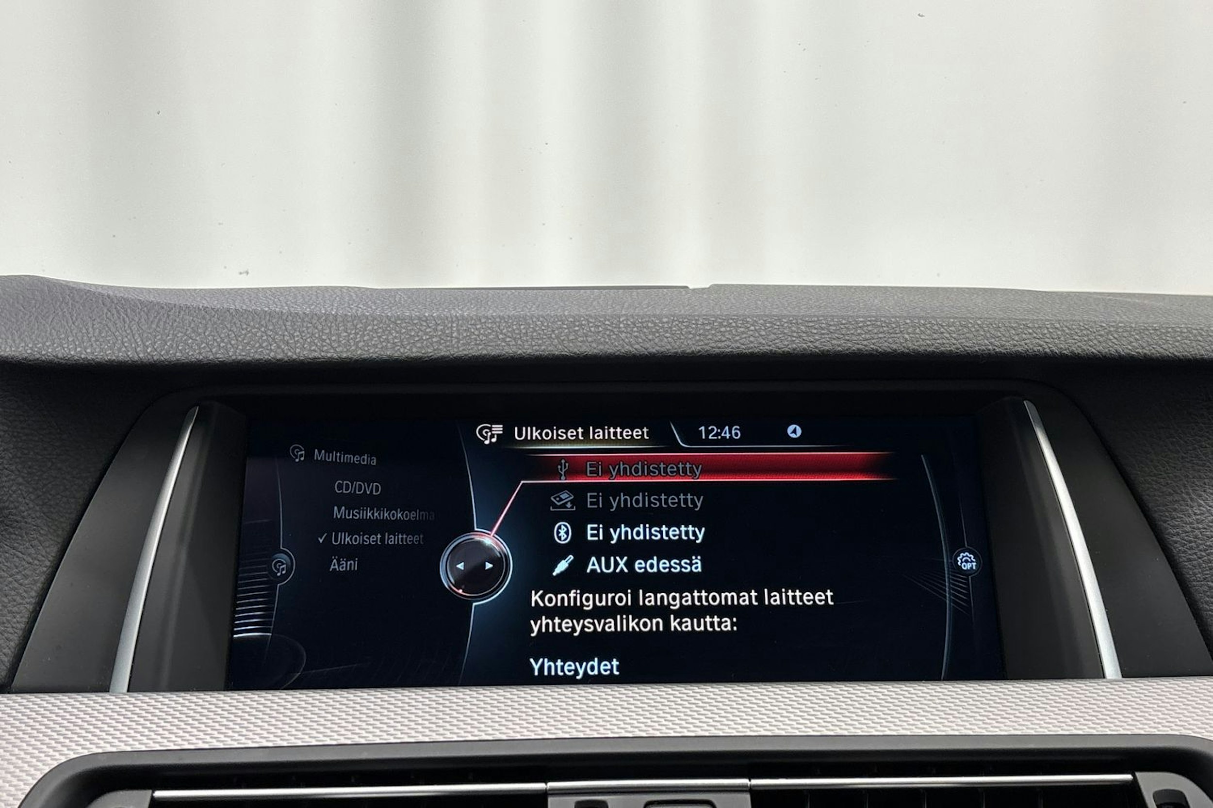 valkoinen BMW 535 2016 kuva 23.
