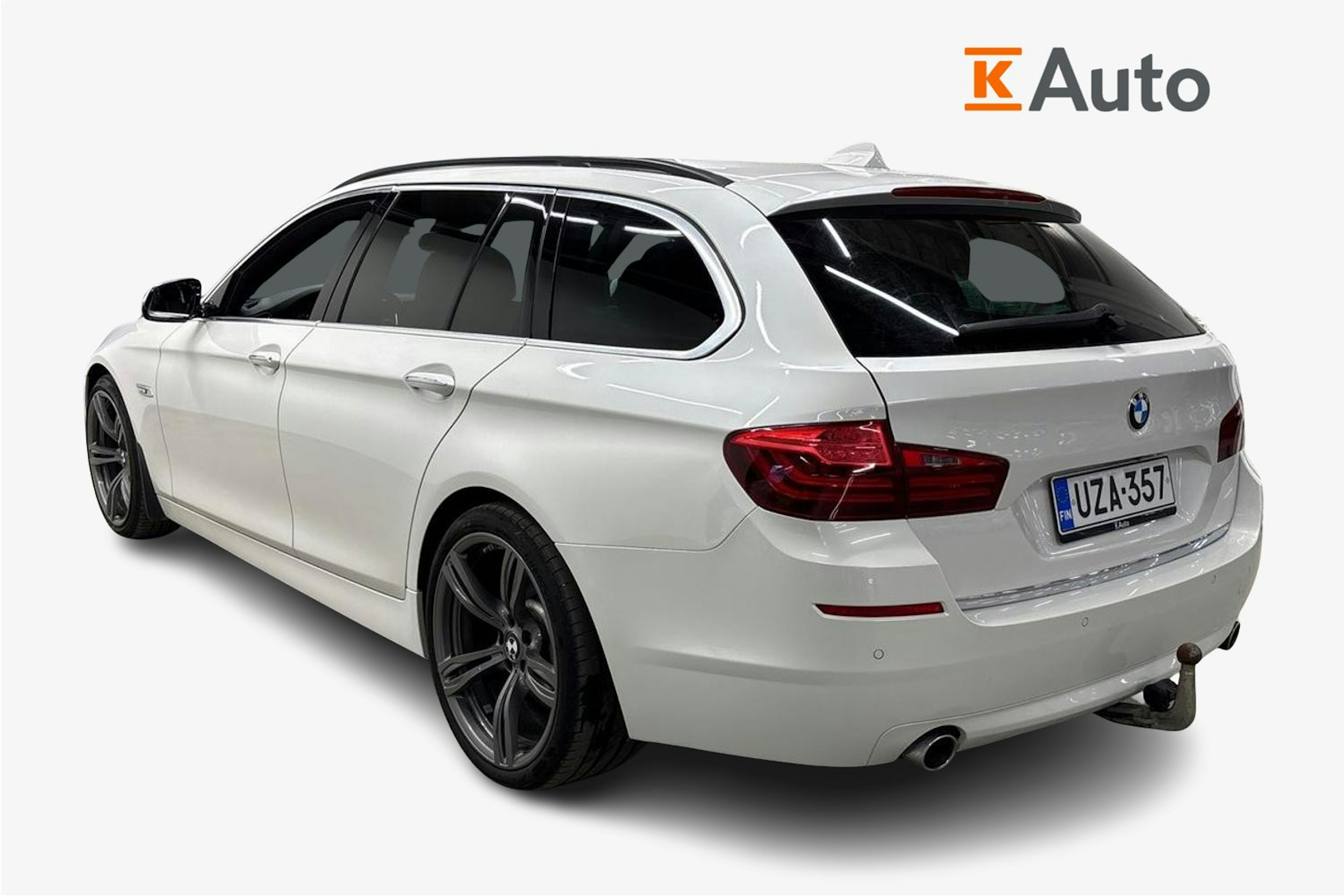 valkoinen BMW 535 2016 kuva 2.