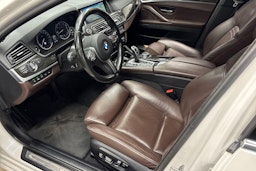 valkoinen BMW 535 2016 kuva 6.