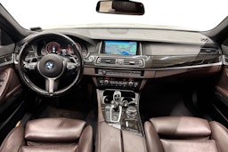 valkoinen BMW 535 2016 kuva 7.