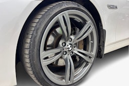 valkoinen BMW 535 2016 kuva 9.