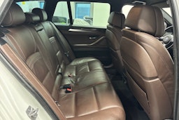 valkoinen BMW 535 2016 kuva 12.