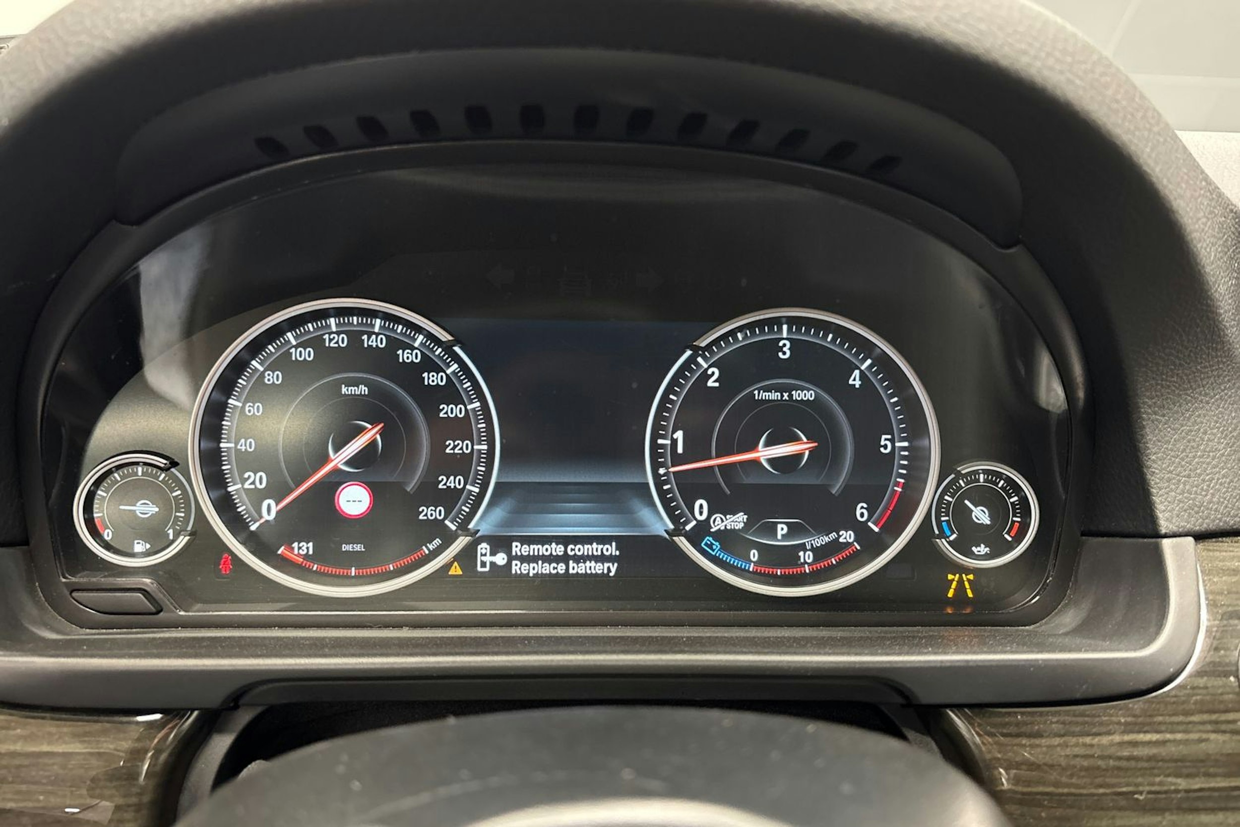 valkoinen BMW 535 2016 kuva 18.