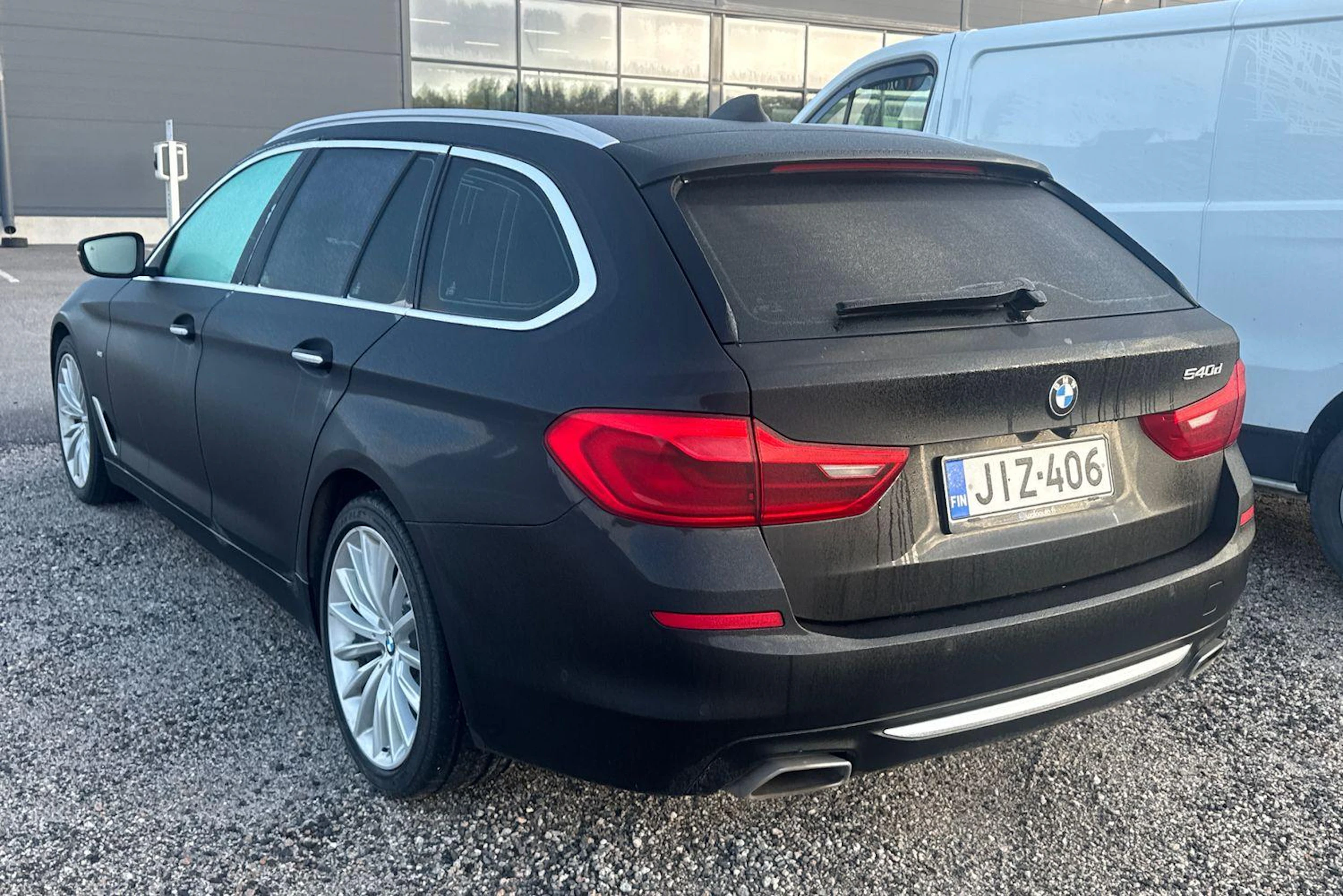 musta BMW 540 2017 kuva 3.