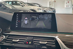 musta BMW 540 2017 kuva 20.