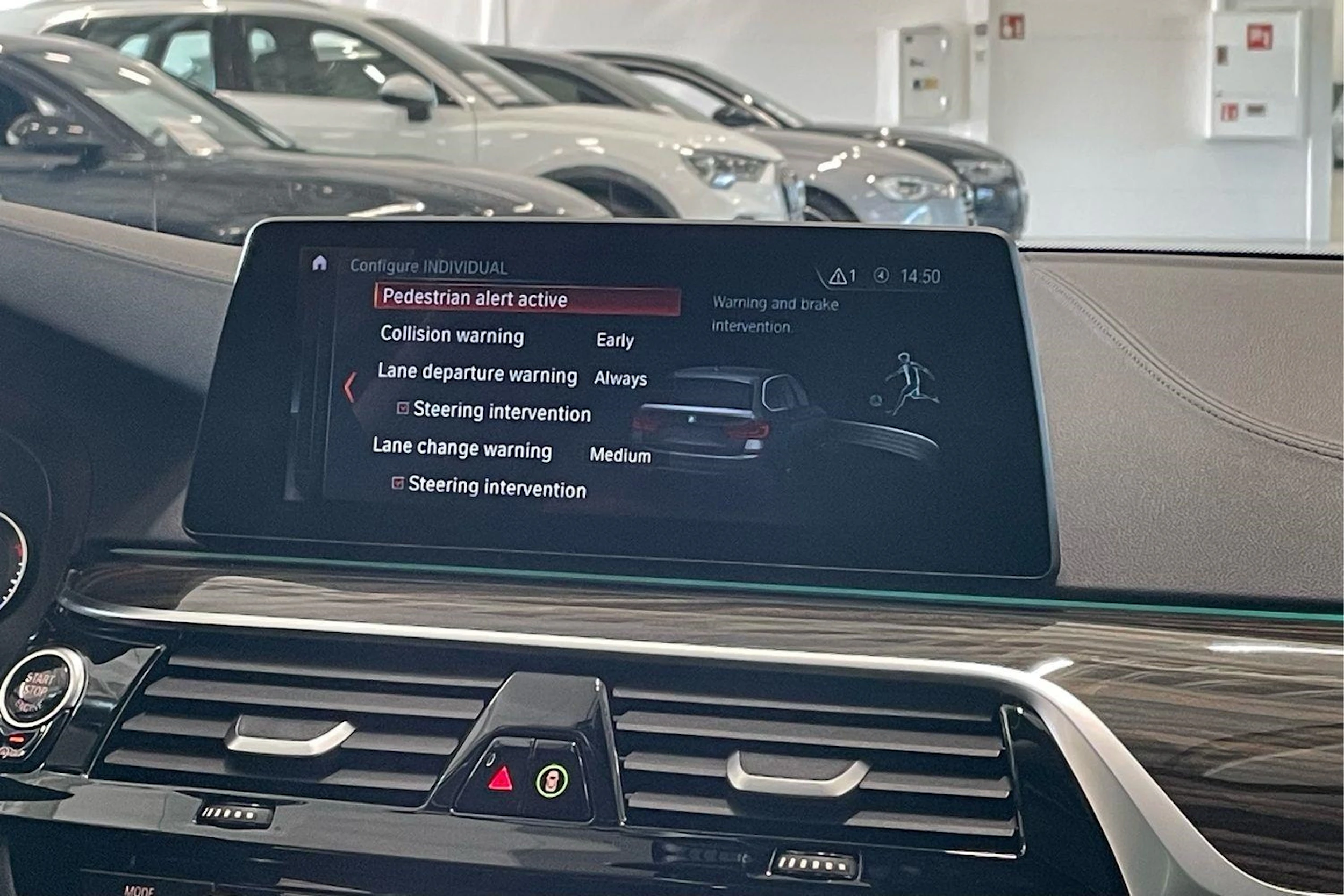 musta BMW 540 2017 kuva 24.