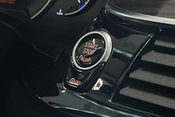 musta BMW 540 2017 kuva 27.