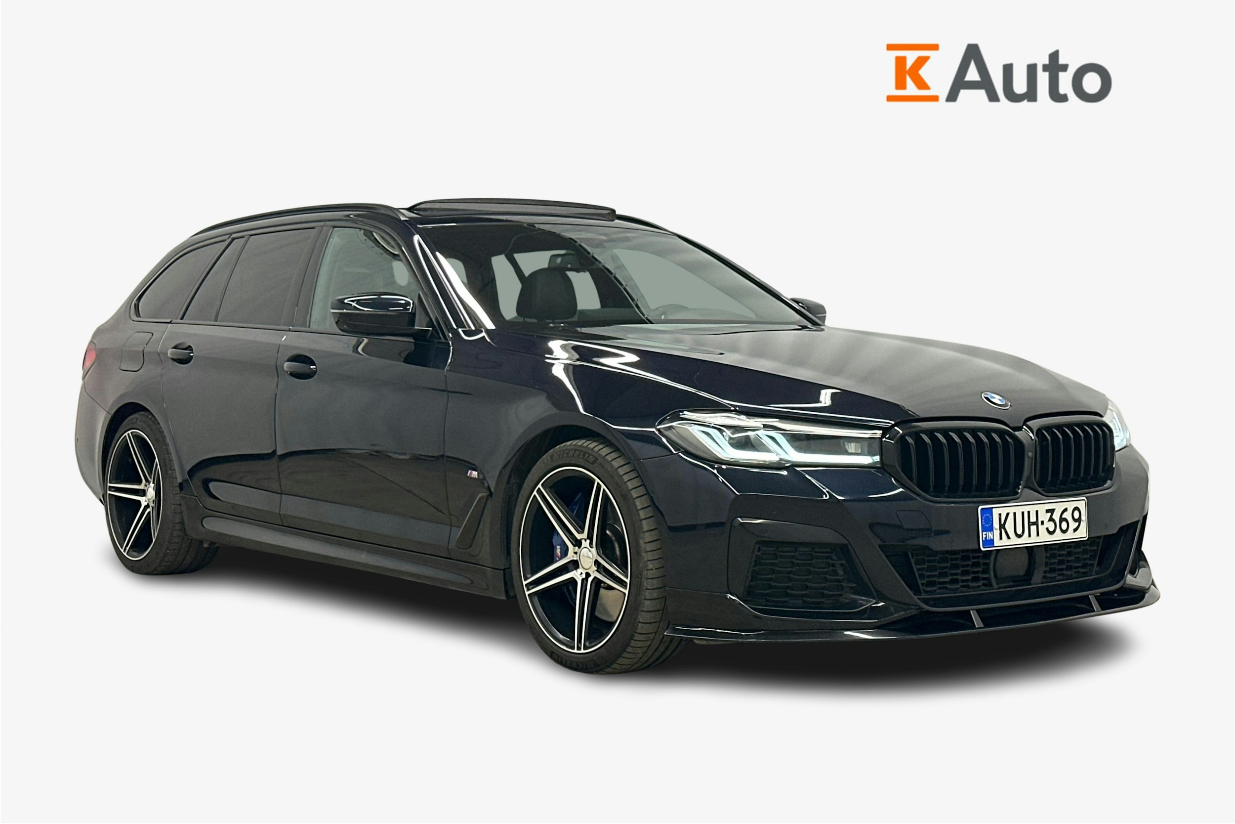 met. musta BMW 540 2021 kuva 1.