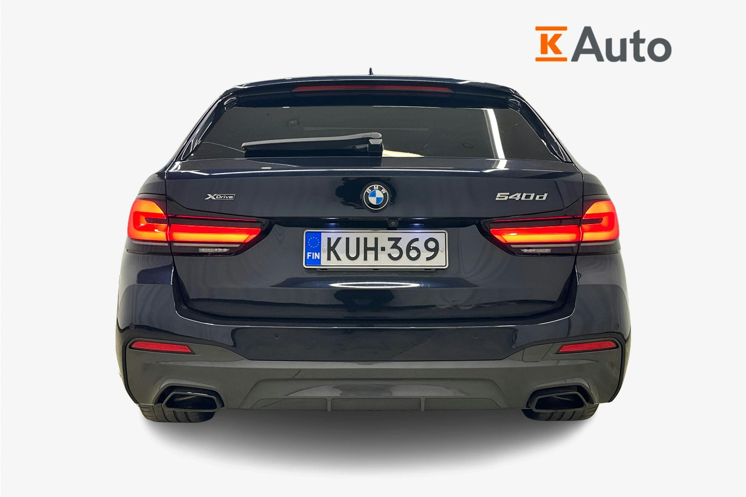 met. musta BMW 540 2021 kuva 3.