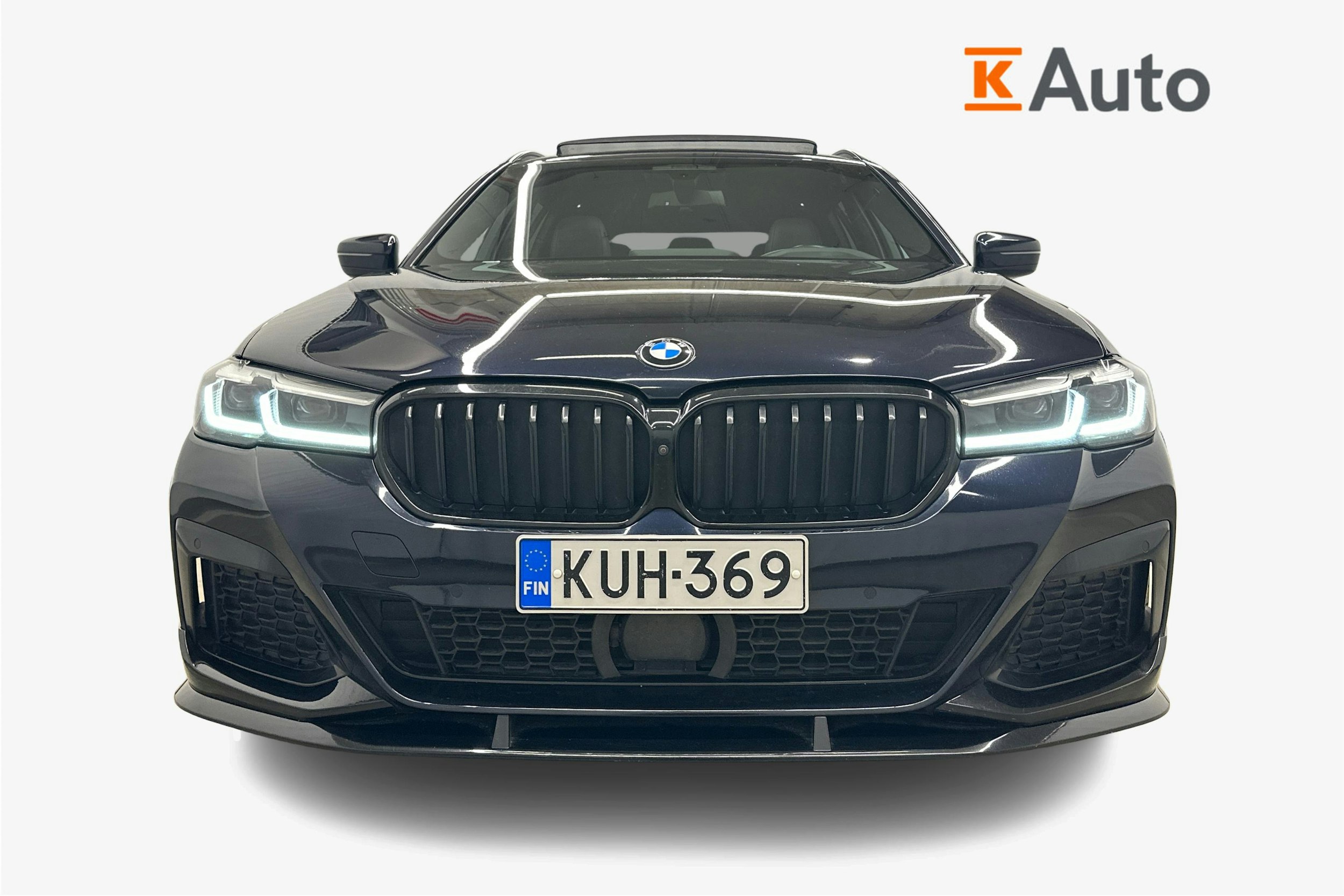 met. musta BMW 540 2021 kuva 5.