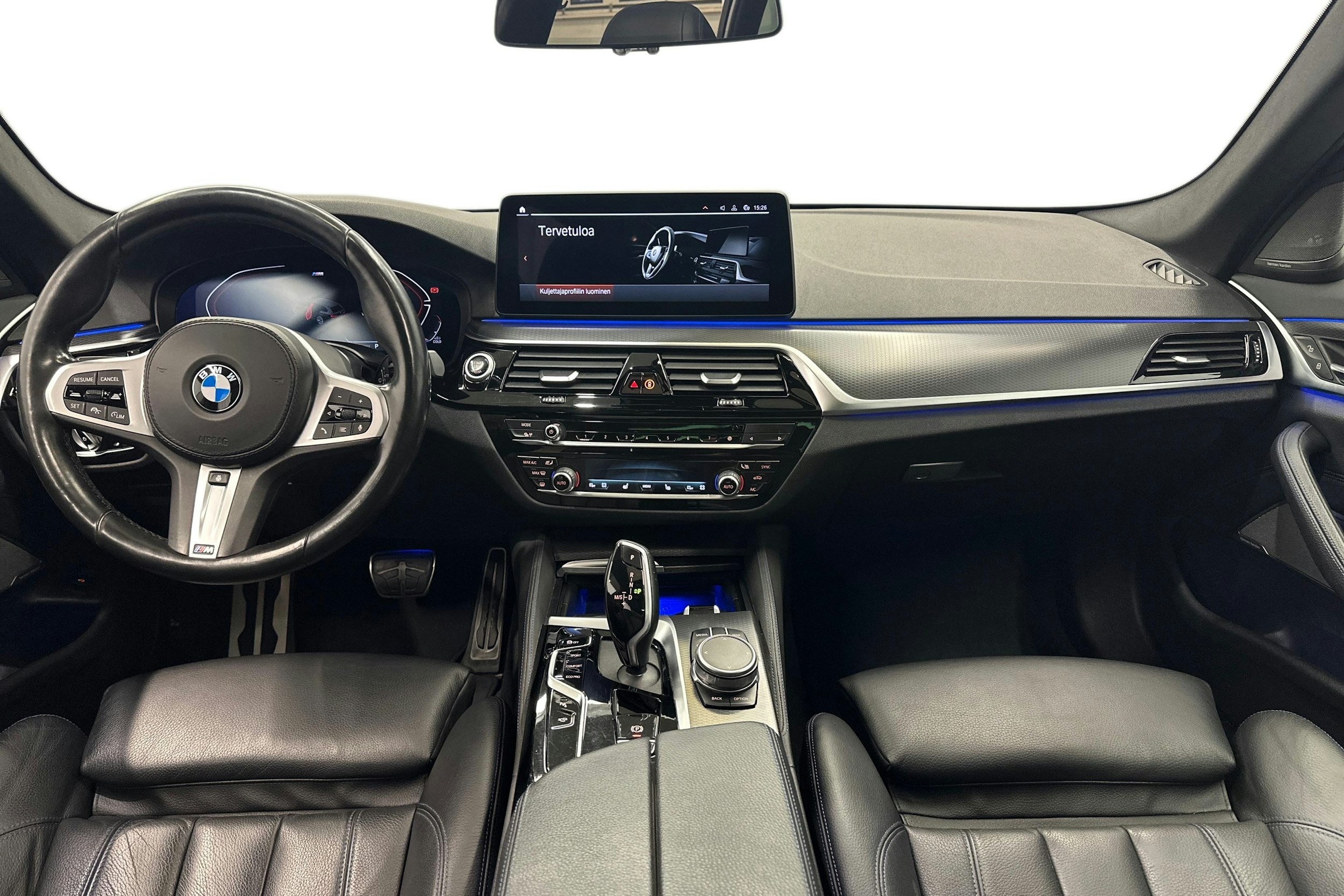 met. musta BMW 540 2021 kuva 9.