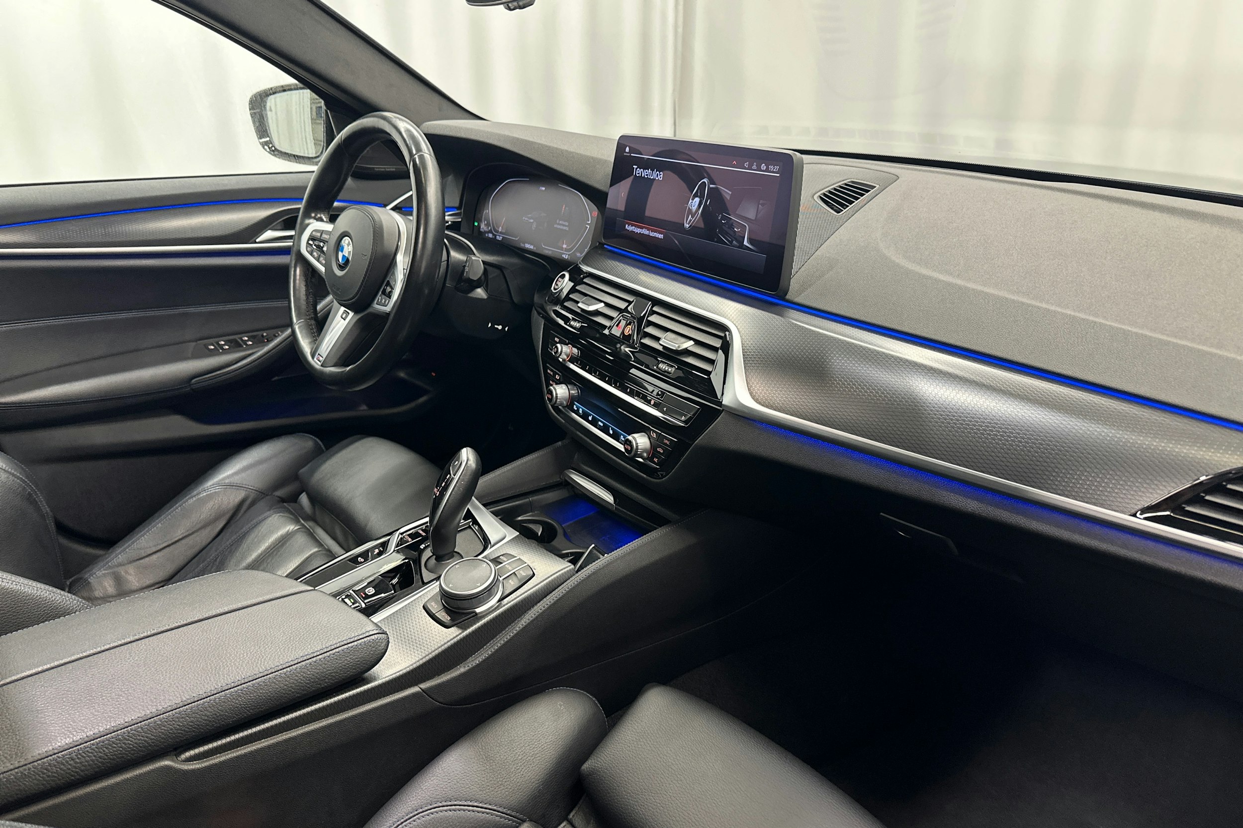 met. musta BMW 540 2021 kuva 14.