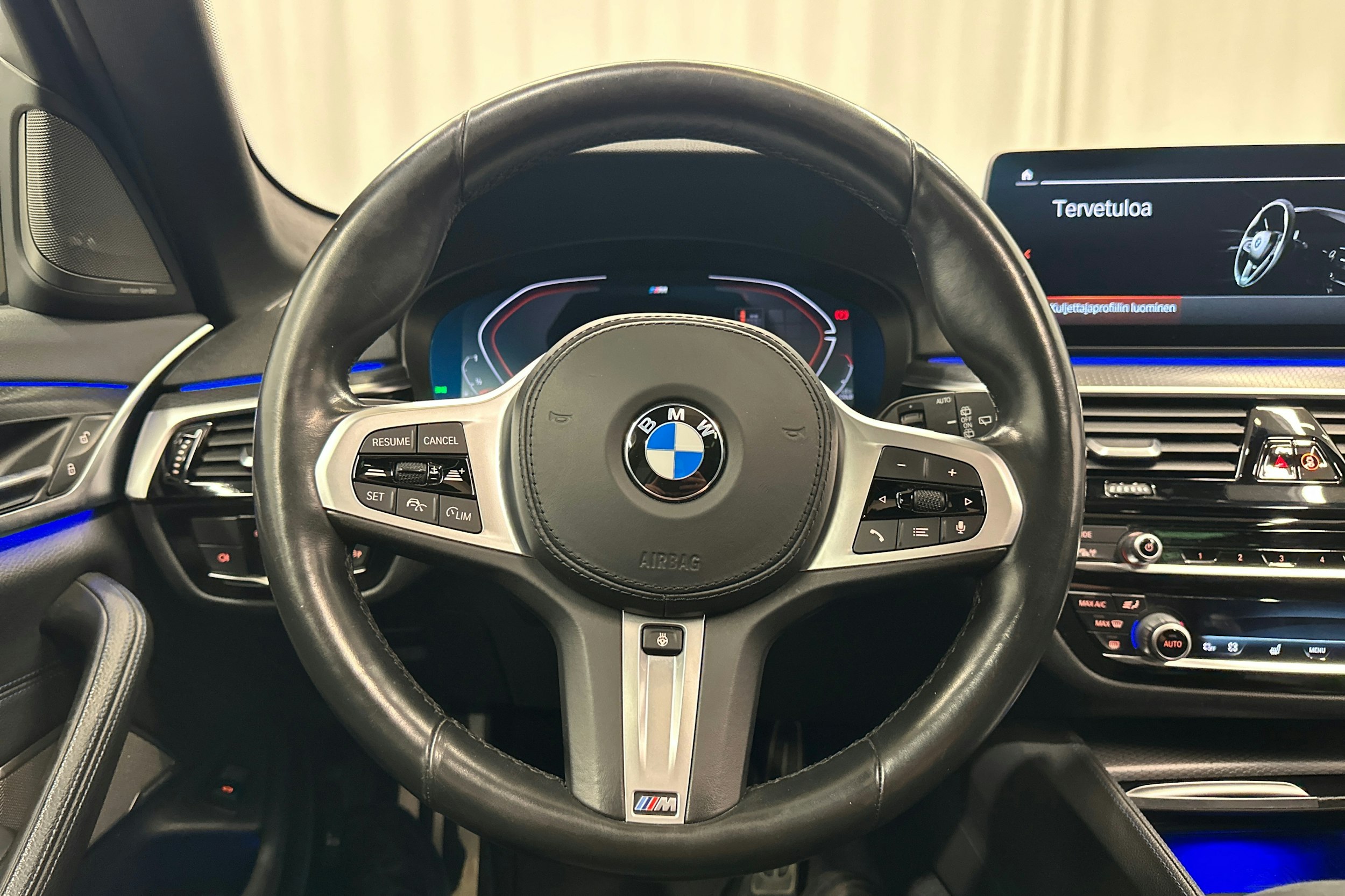 met. musta BMW 540 2021 kuva 21.