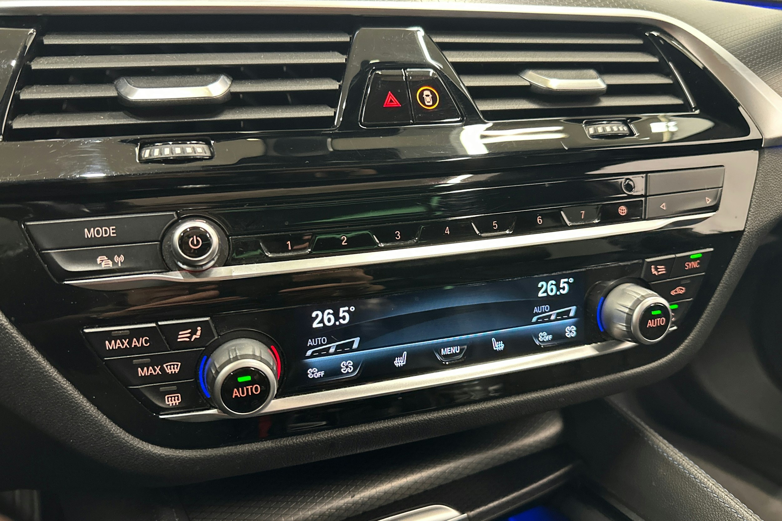 met. musta BMW 540 2021 kuva 25.