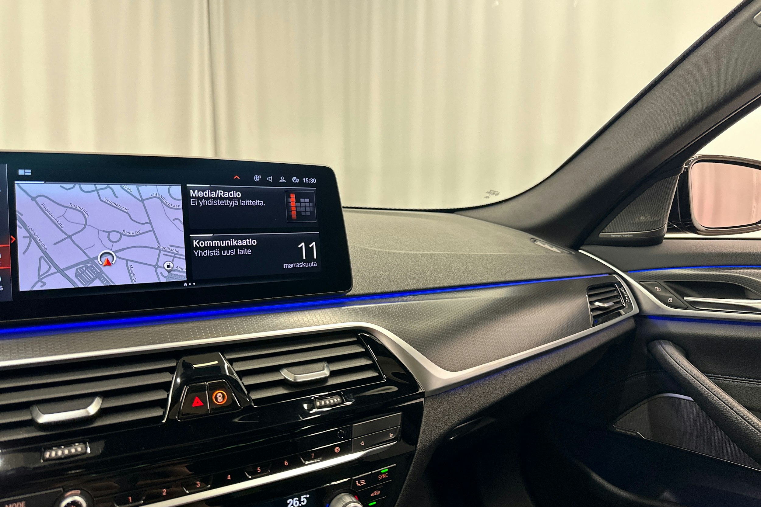 met. musta BMW 540 2021 kuva 28.