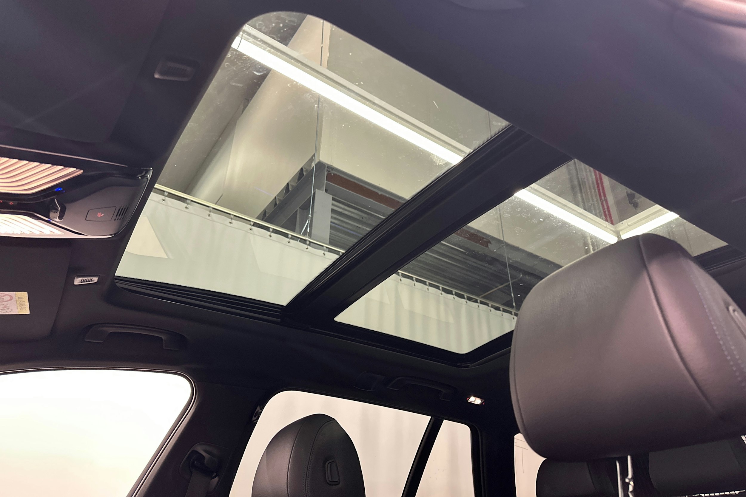 met. musta BMW 540 2021 kuva 34.