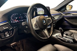 met. harmaa BMW 540 2021 kuva 7.
