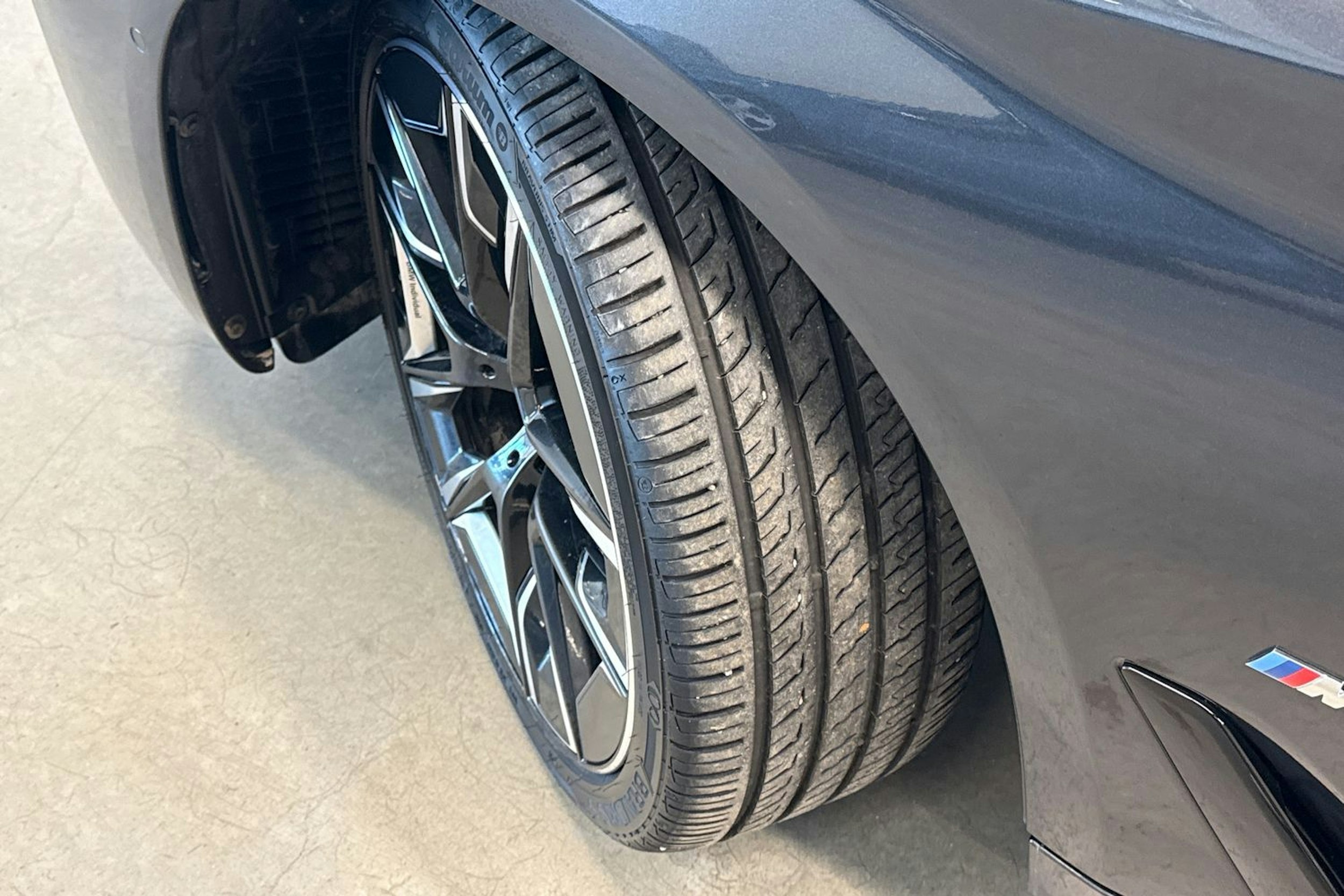 met. harmaa BMW 540 2021 kuva 13.