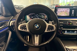 met. harmaa BMW 540 2021 kuva 14.