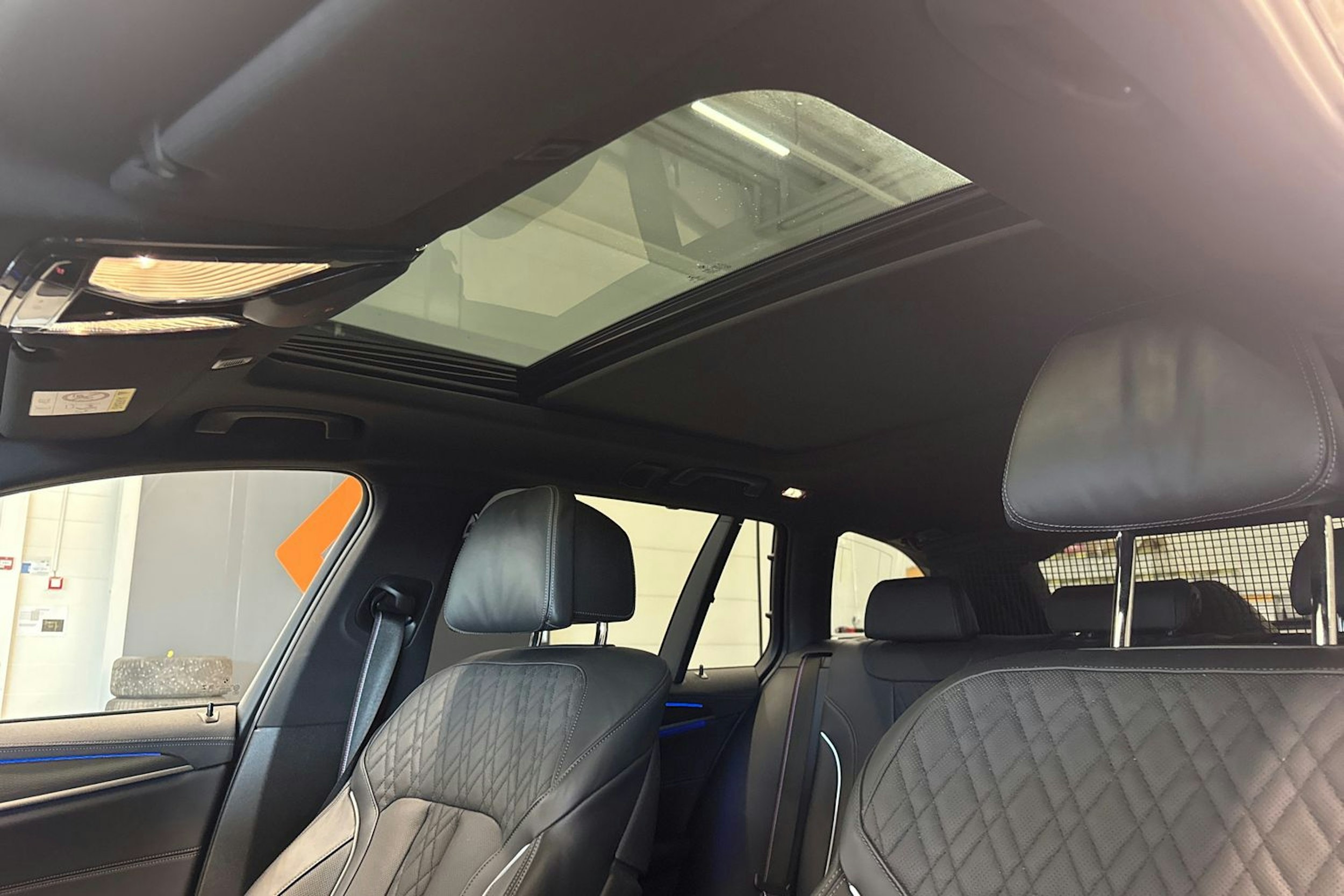 met. harmaa BMW 540 2021 kuva 26.