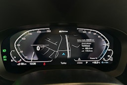 valkoinen BMW 545 2021 kuva 20.