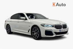 valkoinen BMW 545 2022 kuva 1.