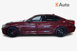 punainen BMW 545 2022 kuva 5.