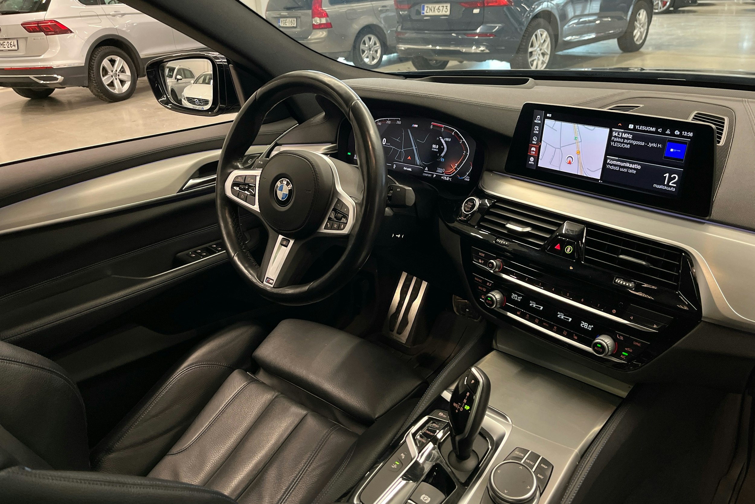 musta BMW 620 Gran Turismo 2019 kuva 15.