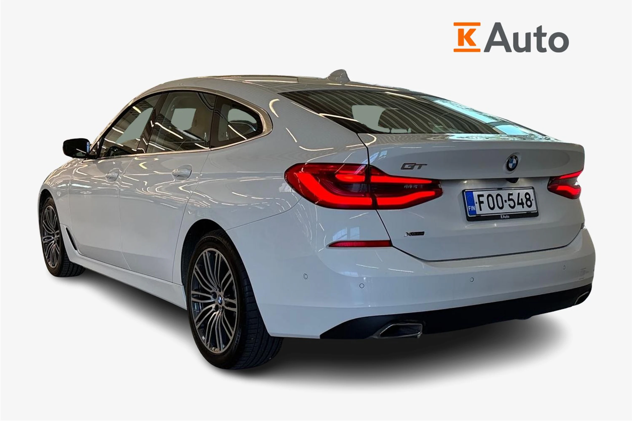Valkoinen BMW 620 Gran Turismo 2021 kuva 2.