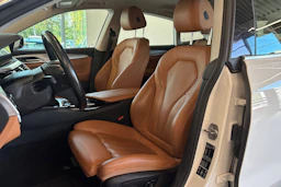 Valkoinen BMW 620 Gran Turismo 2021 kuva 11.