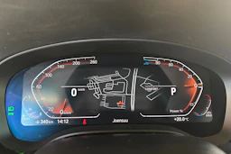 Valkoinen BMW 620 Gran Turismo 2021 kuva 14.