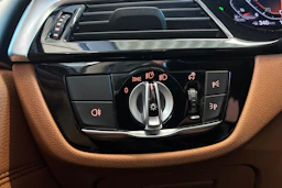 Valkoinen BMW 620 Gran Turismo 2021 kuva 15.