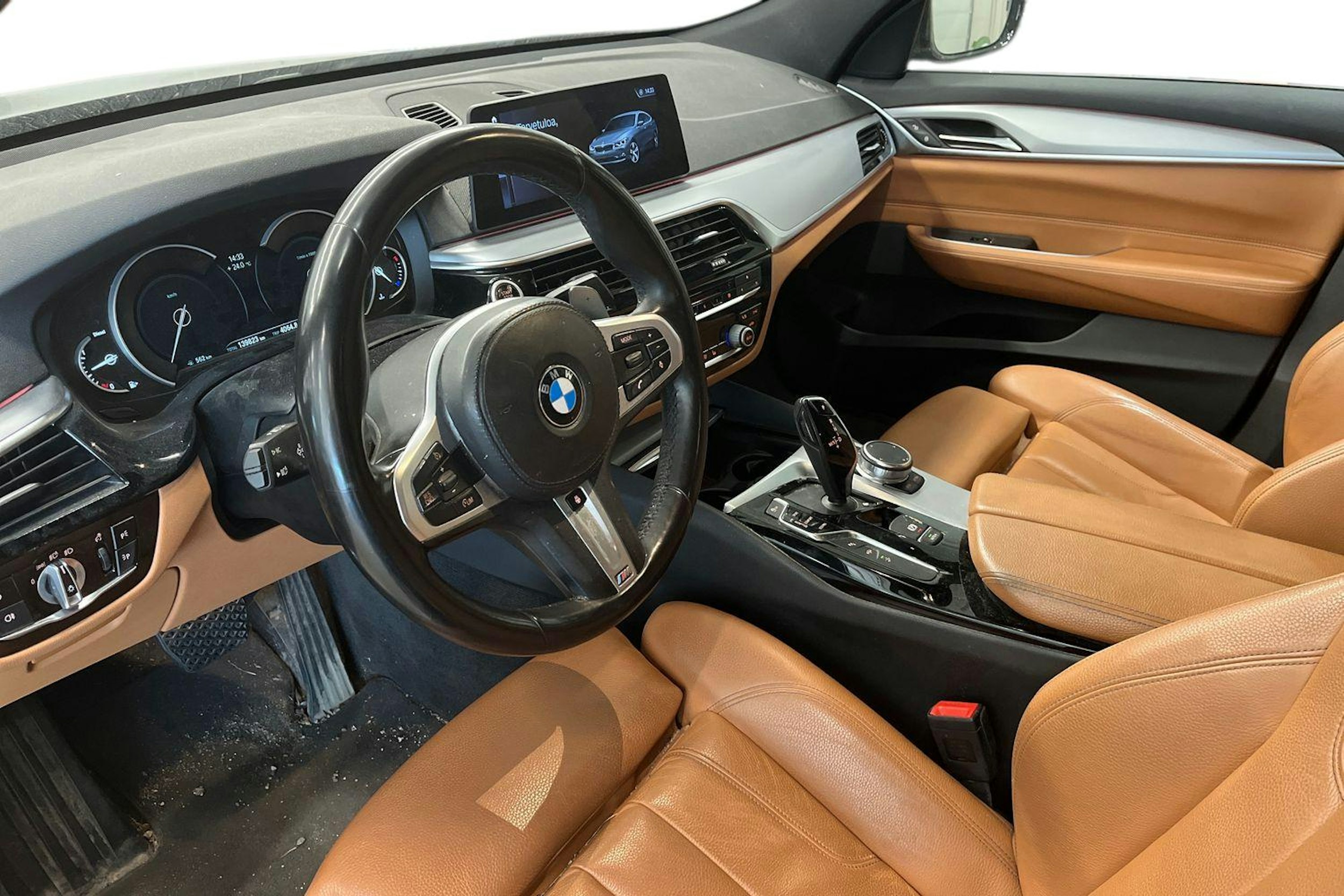 met. musta BMW 630 Gran Turismo 2018 kuva 3.