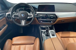 met. musta BMW 630 Gran Turismo 2018 kuva 8.
