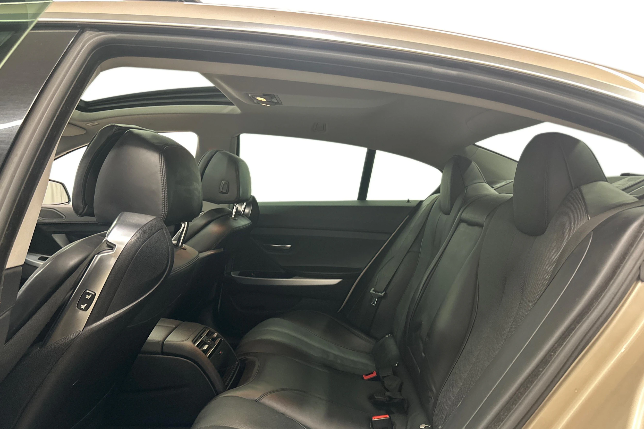 met. ruskea (beige) BMW 640 2014 kuva 11.