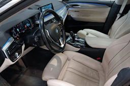 Musta BMW 640 Gran Turismo 2017 kuva 3.