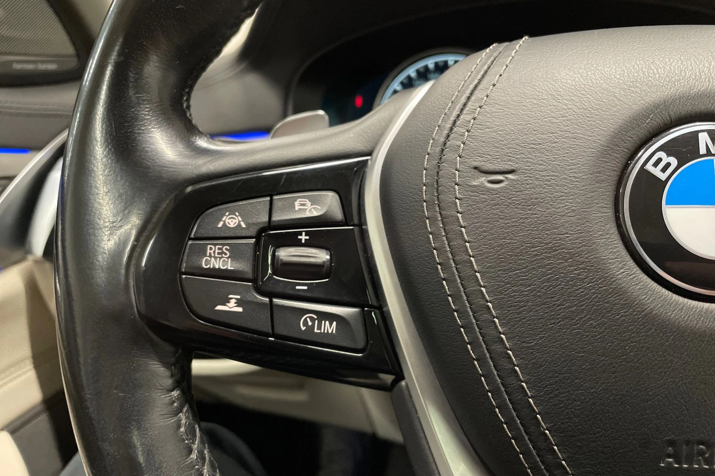 Musta BMW 640 Gran Turismo 2018 kuva 20.