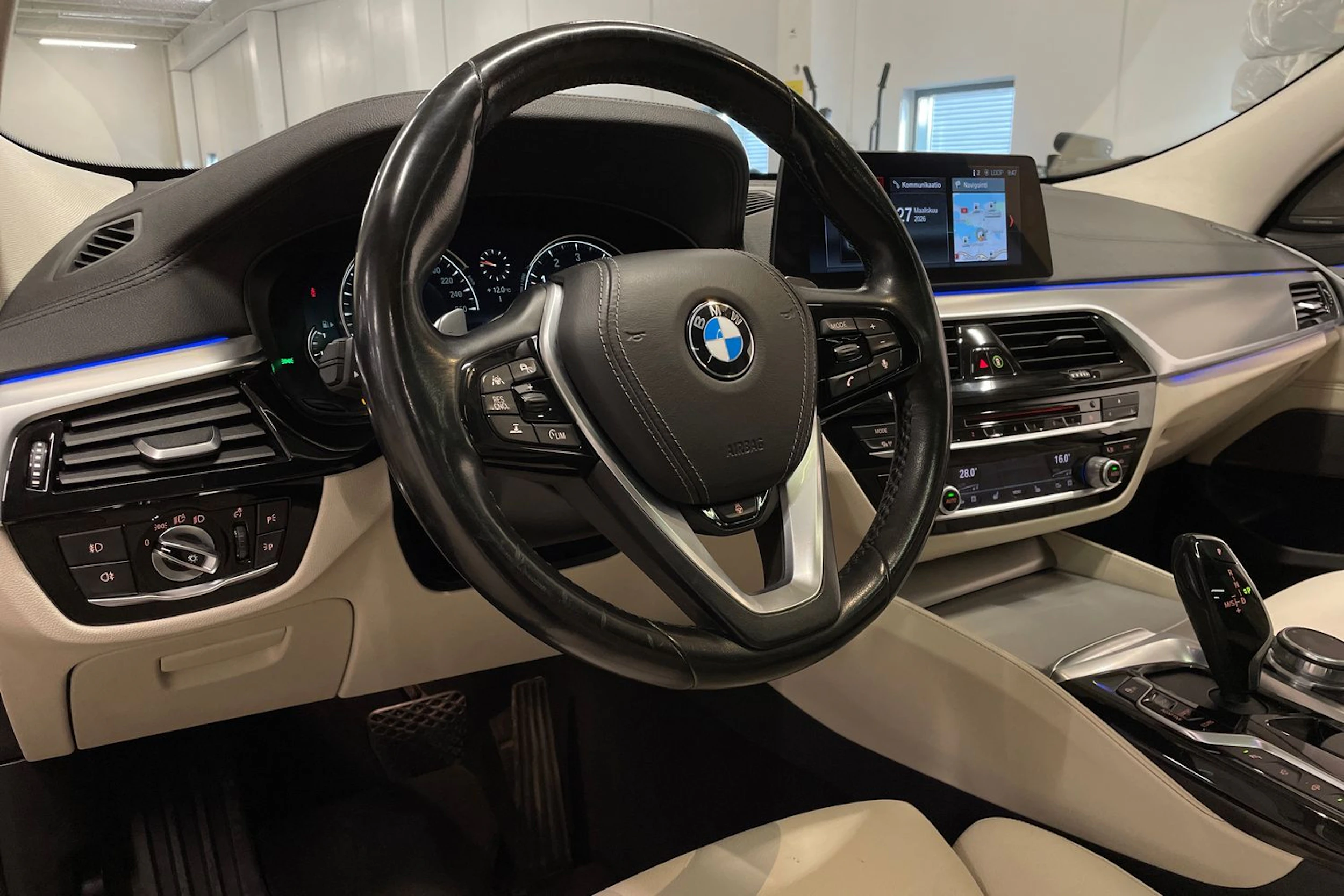 Musta BMW 640 Gran Turismo 2018 kuva 25.