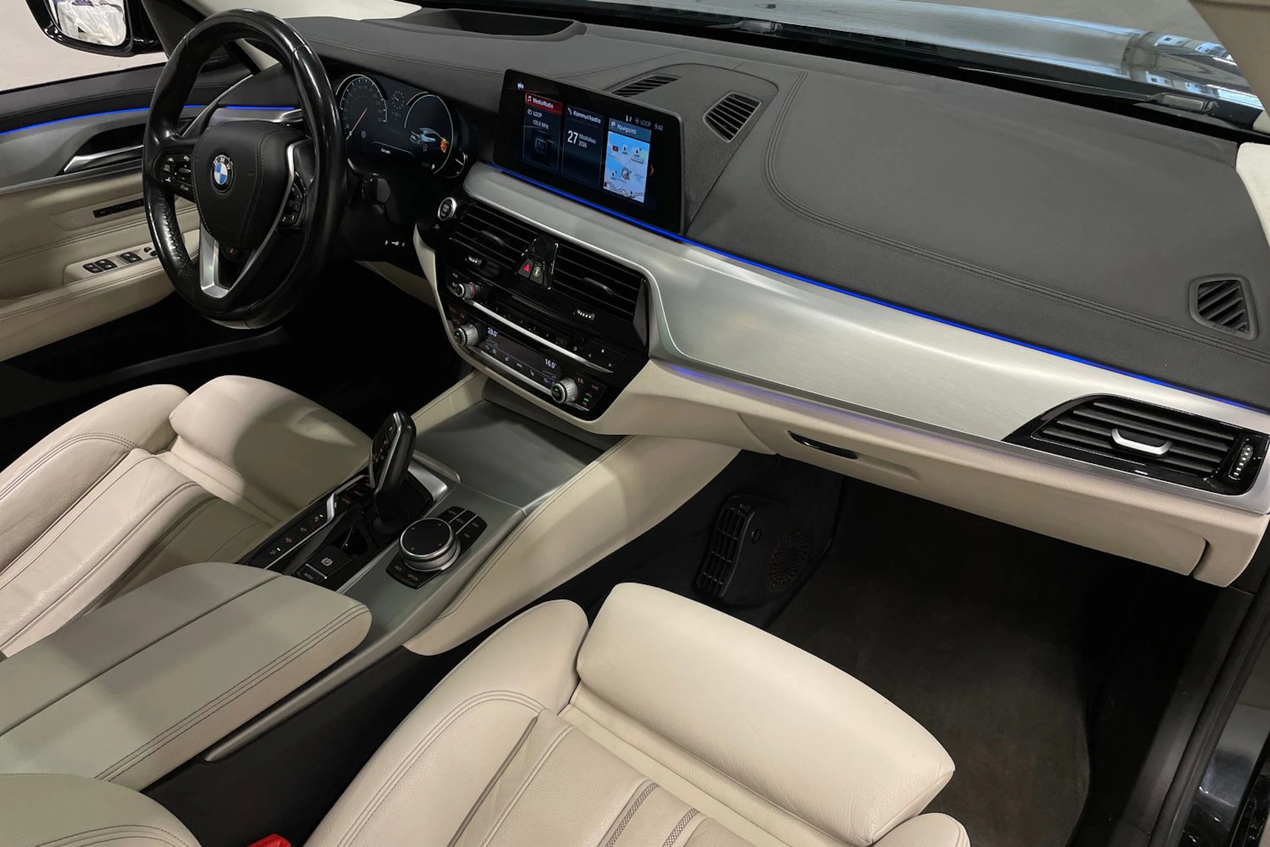 Musta BMW 640 Gran Turismo 2018 kuva 27.