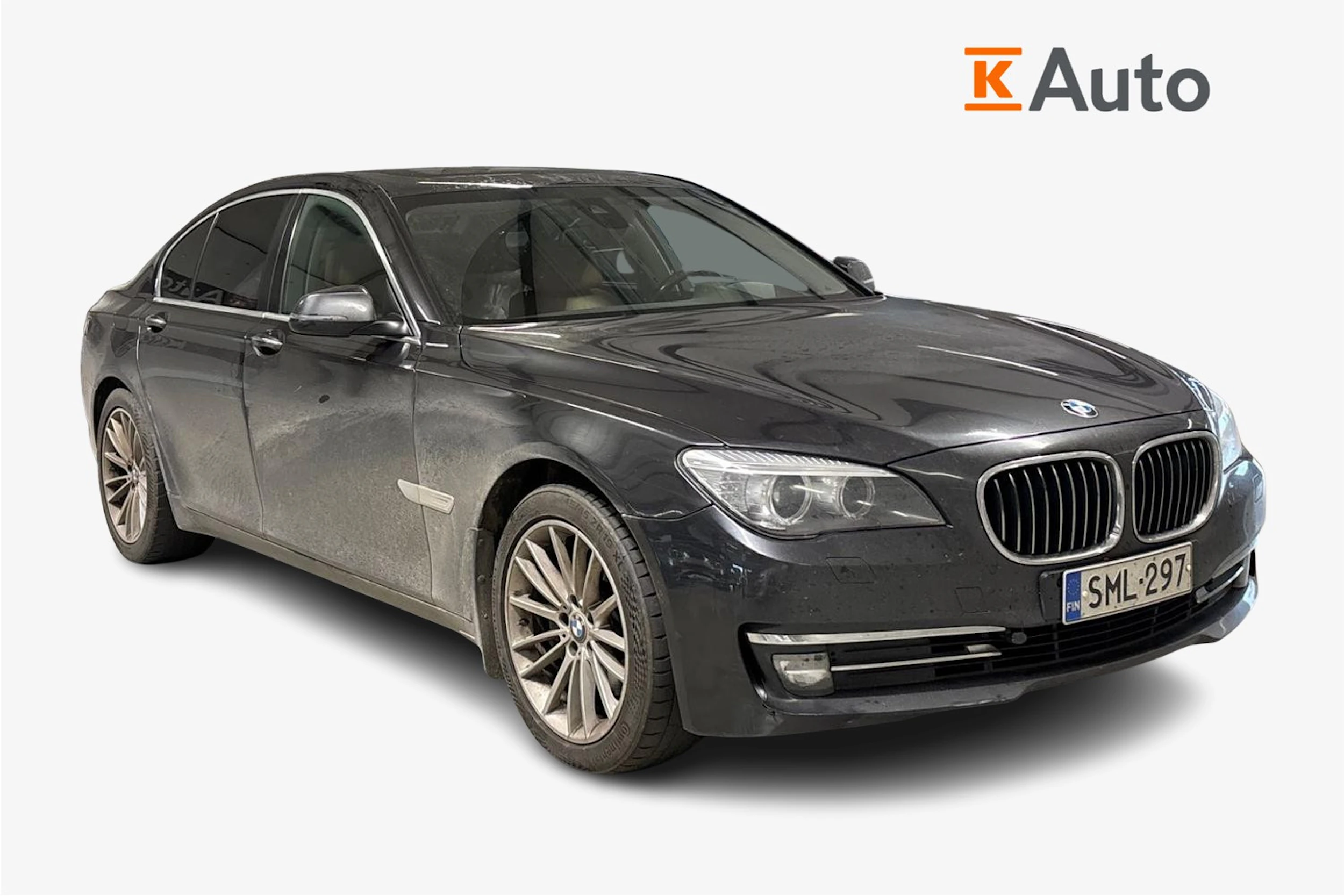 harmaa BMW 730 2014 kuva 1.